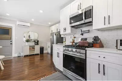 13 Roslyn Street #2, Salem, MA 01970 - Photo 7