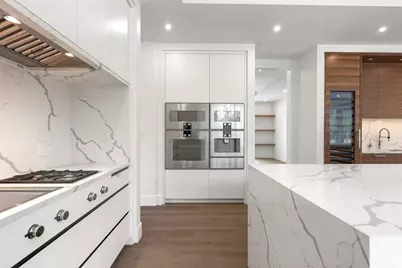 286 Country Dr, Weston, MA 02493 - Photo 5