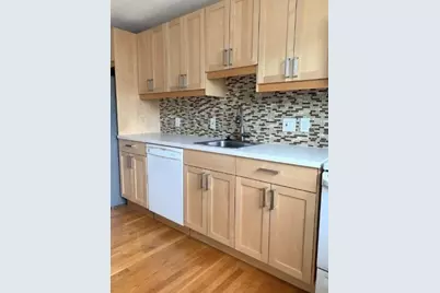 32 Westgate Rd #6, Boston, MA 02467 - Photo 5