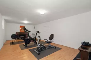 14 Wedgewood Rd, Newton, MA 02465 - Photo 27