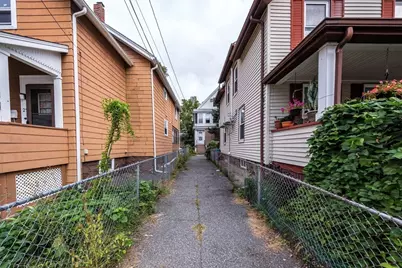 23 Edmund St #1, Malden, MA 02148 - Photo 15