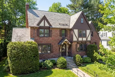 36 Goodnough Rd, Brookline, MA 02467 - Photo 3