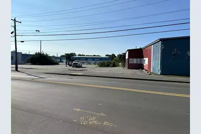 424 Nash Rd, New Bedford, MA 02746 - Photo 3