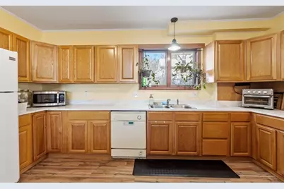 25 Ball St, Orange, MA 01364 - Photo 11