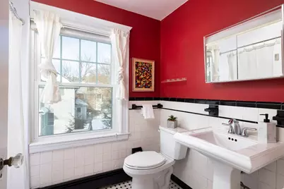 158 E Side Pkwy, Newton, MA 02458 - Photo 13