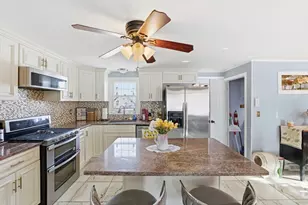 19 Middlesex Ave, Worcester, MA 01604 - Photo 9