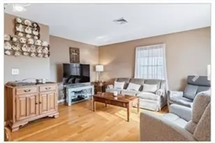 65 Camden St, Lynn, MA 01905 - Photo 3