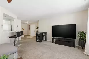 1 Riverview Blvd, Methuen, MA 01844 - Photo 7