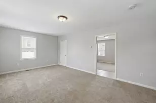 35 School St, Northbridge, MA 01534 - Photo 15