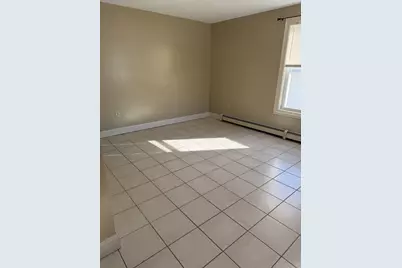 52 Floral St #2, Taunton, MA 02780 - Photo 3