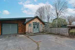 8 Woodwards Ln, Taunton, MA 02780 - Photo 3