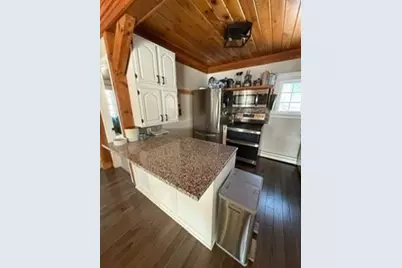 8 Woodwards Ln, Taunton, MA 02780 - Photo 5