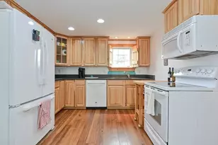 8 Woodwards Ln, Taunton, MA 02780 - Photo 25