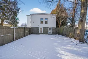 240 Montaup St, Fall River, MA 02724 - Photo 13