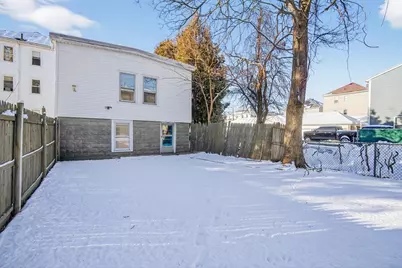 240 Montaup St, Fall River, MA 02724 - Photo 11