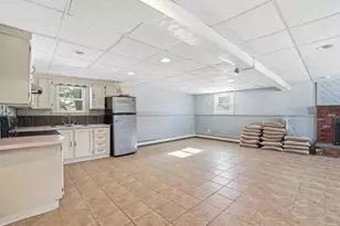 12 White St, Acushnet, MA 02743 - Photo 27