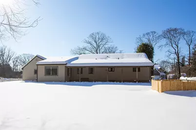 357 Tiffany St, Attleboro, MA 02703 - Photo 3