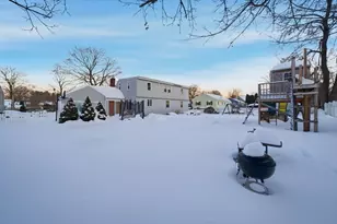 8 Flint St, Chelmsford, MA 01824 - Photo 33