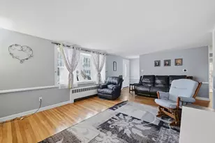 8 Flint St, Chelmsford, MA 01824 - Photo 11