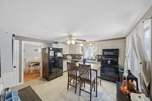 8 Flint St, Chelmsford, MA 01824 - Photo 5