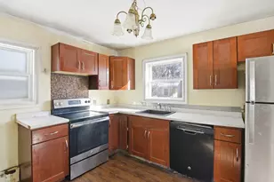 21 Austin Ave, Pittsfield, MA 01201 - Photo 15