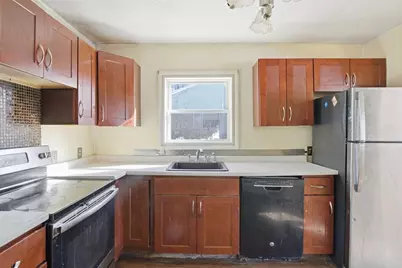 21 Austin Avenue, Pittsfield, MA 01201 - Photo 13