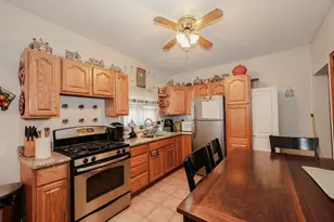 34 Franklin Ave, Somerville, MA 02145 - Photo 7