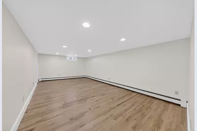 257 Lawrence St, New Bedford, MA 02745 - Photo 23