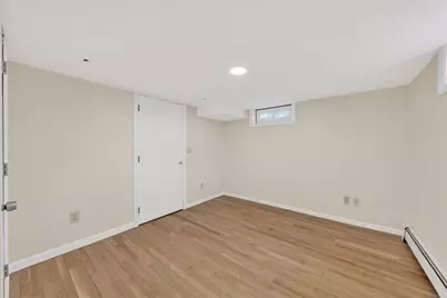 257 Lawrence St, New Bedford, MA 02745 - Photo 25