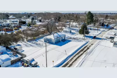 112 Lawson Ave, Acushnet, MA 02743 - Photo 5