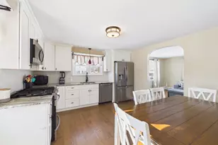 112 Lawson Ave, Acushnet, MA 02743 - Photo 15