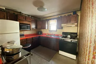 10 Carlisa Dr, Fall River, MA 02723 - Photo 13