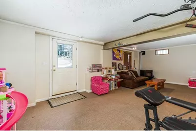 10 Emerald St, Gloucester, MA 01930 - Photo 25