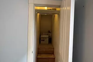 25 Rossmore St, Somerville, MA 02143 - Photo 11