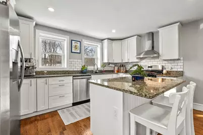 34 Marion St, Natick, MA 01760 - Photo 3