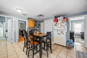 47 Hale St, Bridgewater, MA 02324 - Photo 15