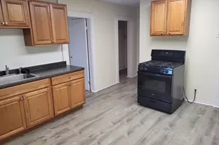 72 Sumner St, Revere, MA 02151 - Photo 5