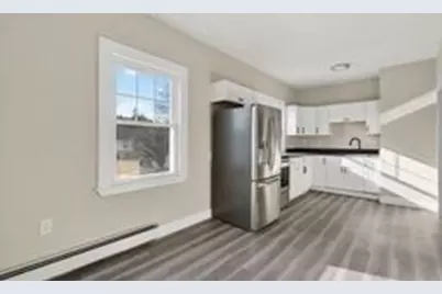 946 North Main St #2SW, Brockton, MA 02301 - Photo 5