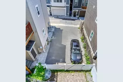 439 W 4th St #3, Boston, MA 02127 - Photo 19