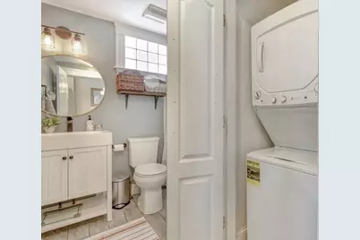 439 W 4th St #3, Boston, MA 02127 - Photo 15