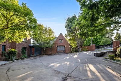 55 Leicester St, Brookline, MA 02445 - Photo 35