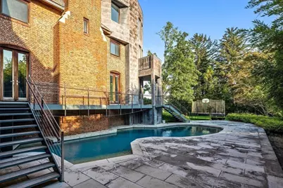 55 Leicester St, Brookline, MA 02445 - Photo 41