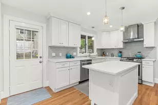 55 Redlands Rd, Boston, MA 02132 - Photo 15