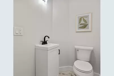 20 Townsedn St, Waltham, MA 02453 - Photo 17