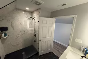 137 Centre St, Boston, MA 02119 - Photo 9