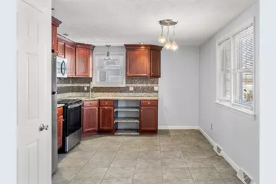 28 Frost Ave, Brockton, MA 02301 - Photo 9