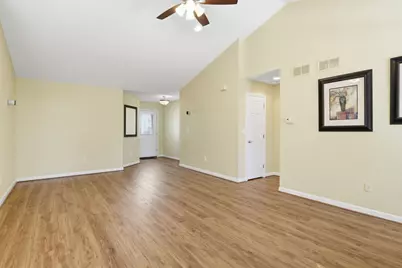 210 Johnson Rd #23, Chicopee, MA 01022 - Photo 7