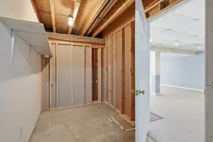 210 Johnson Rd, Chicopee, MA 01022 - Photo 33