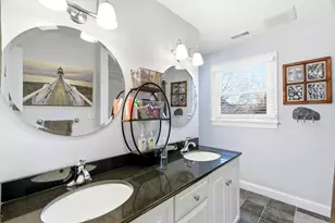 90 McCarthy Rd, Newton, MA 02459 - Photo 17