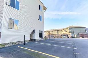 79 School St, Webster, MA 01570 - Photo 15